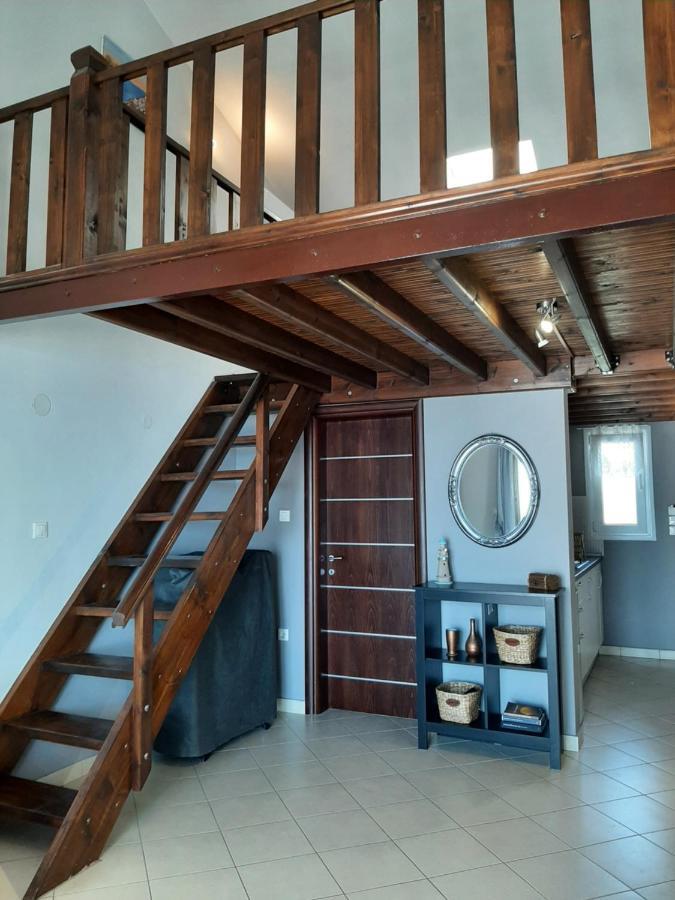 Christina'S Sea House Apartment Nikiti  Exterior photo
