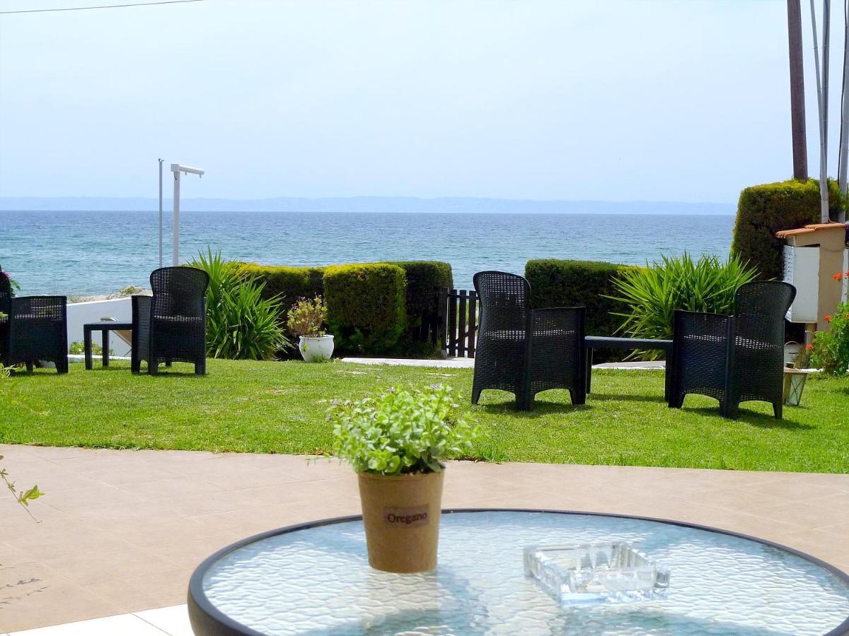 Christina'S Sea House Apartment Nikiti  Exterior photo